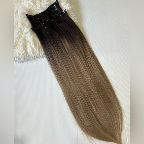 Human hair blend Dirty Blonde Ombre Straight hair  Clip in Extensions - Picture 3 of 5